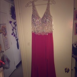 Prom dress only worn once like new